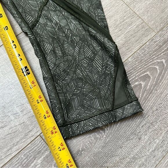 lululemon athletica Black Patterned Mesh Leggings - Picture 8 of 8